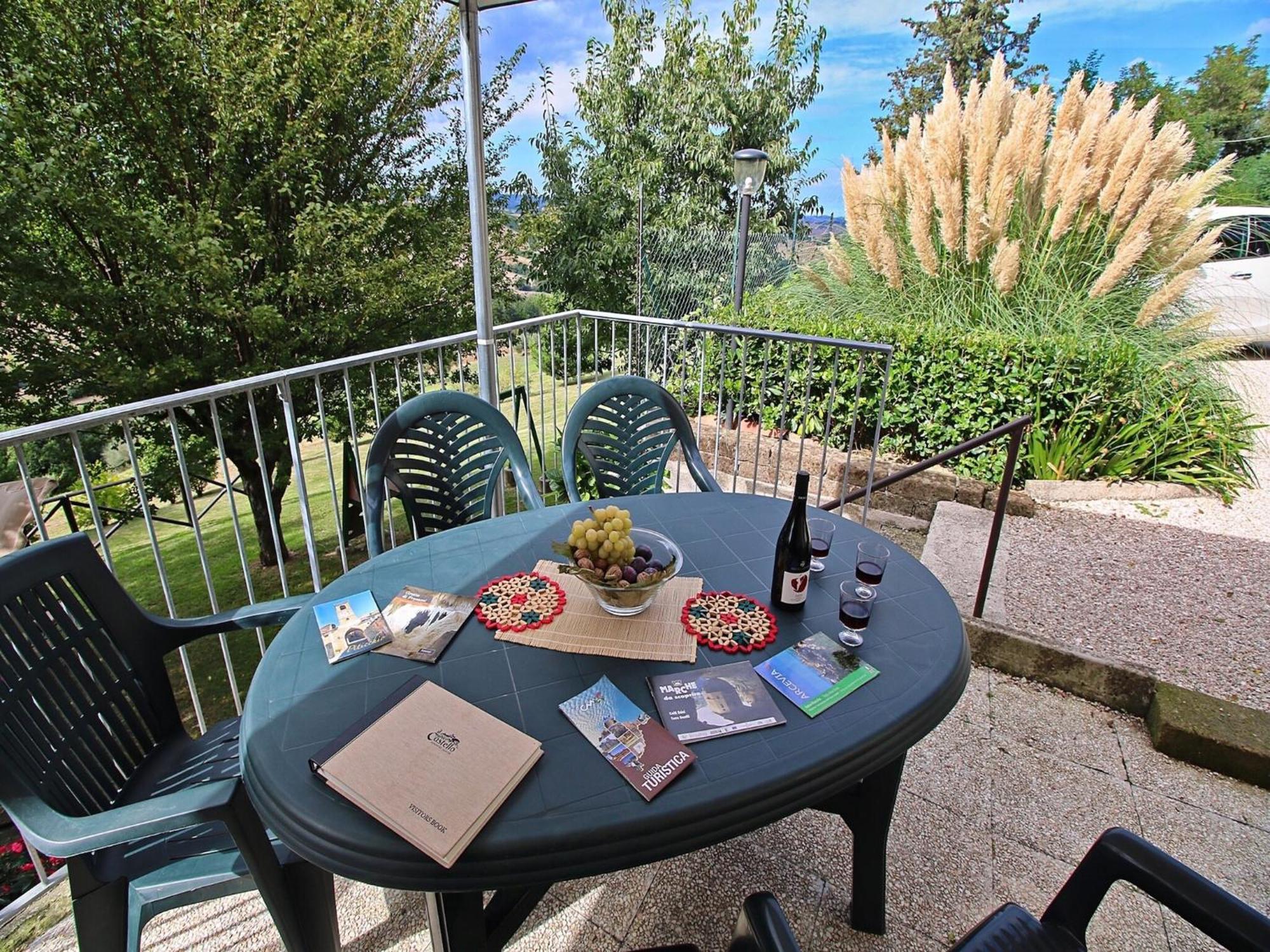 Nice Flat In Arcevia With Swimming Pool Экстерьер фото