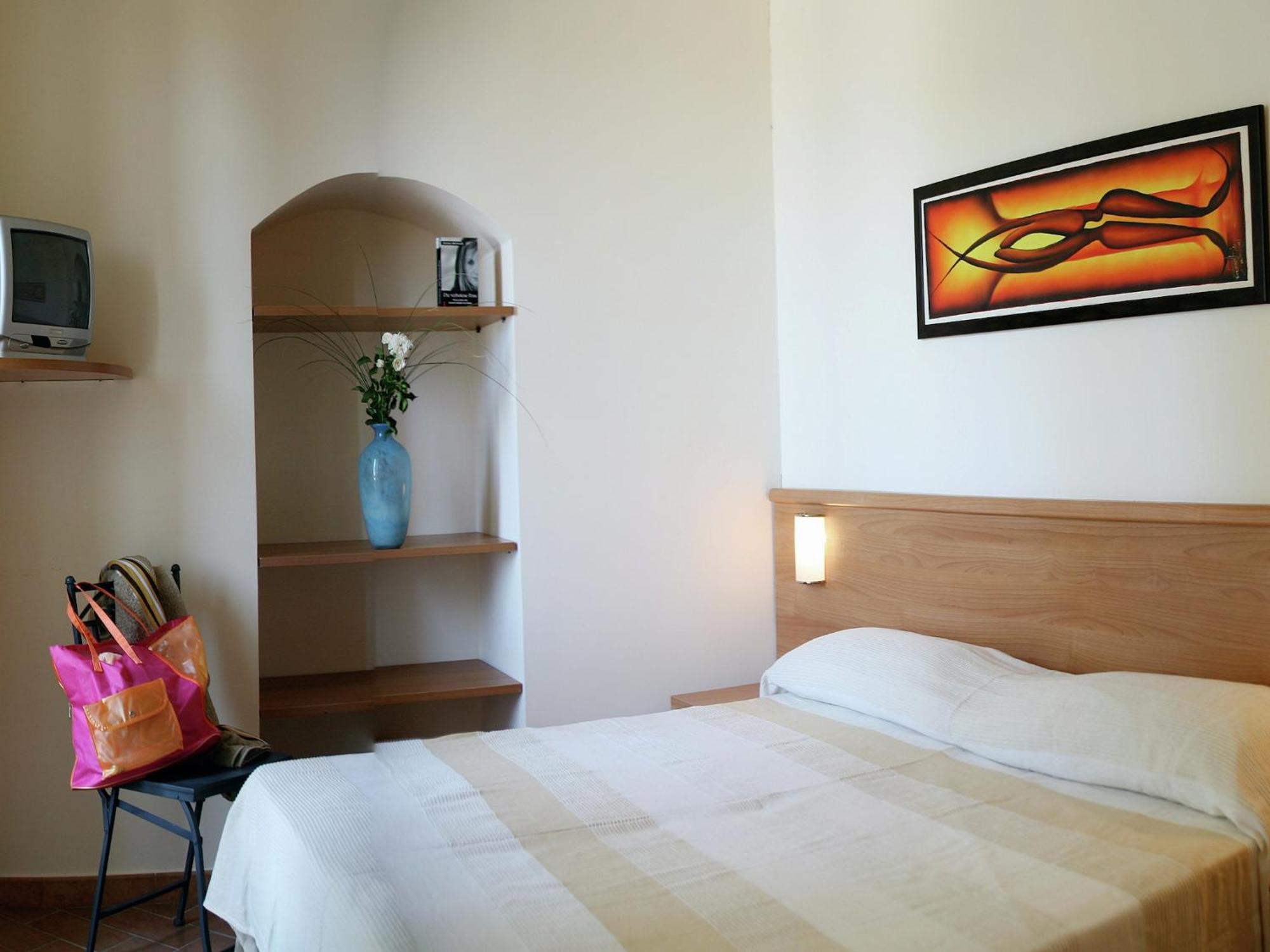 Nice Flat In Arcevia With Swimming Pool Экстерьер фото