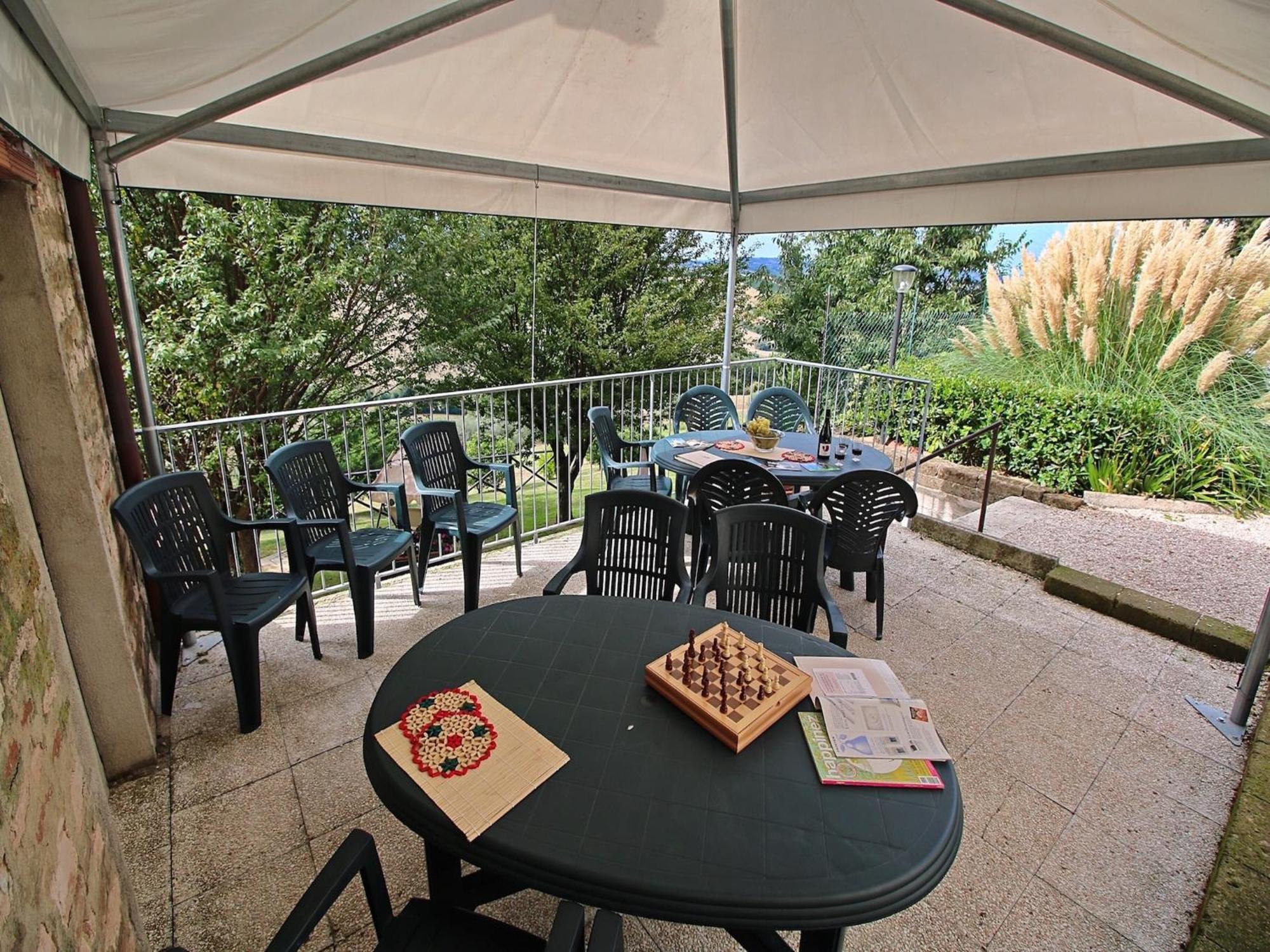 Nice Flat In Arcevia With Swimming Pool Экстерьер фото