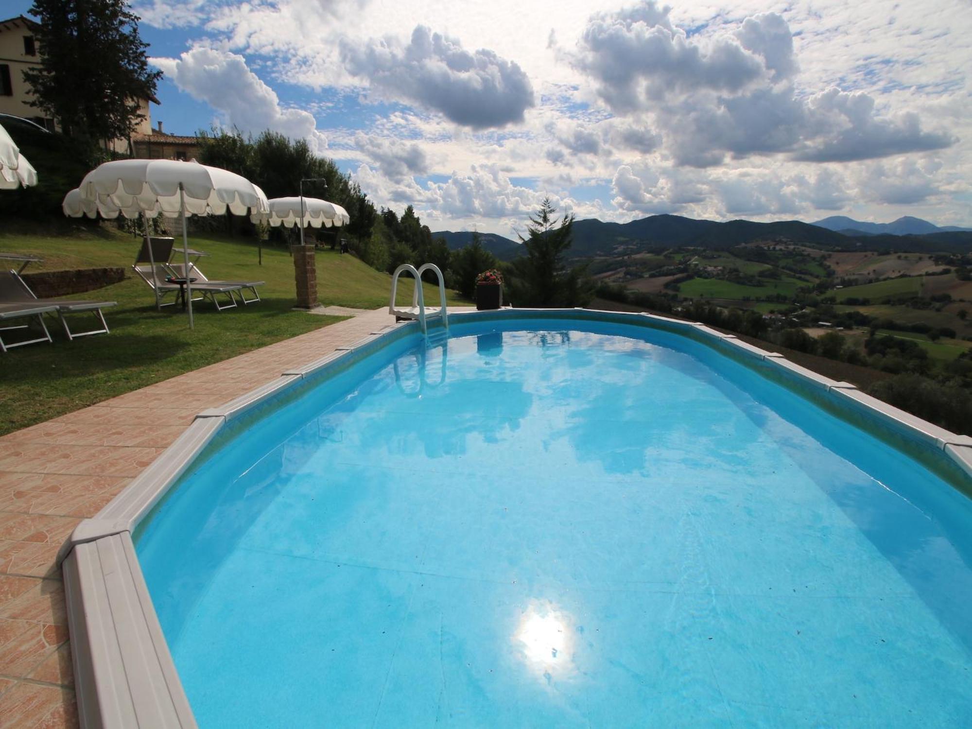 Nice Flat In Arcevia With Swimming Pool Экстерьер фото